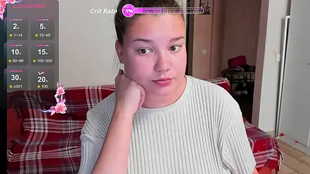 LinaElasm online show from 10/10/25, 09:41