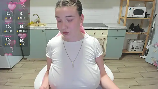 LinaElasm online show from 04/10/26, 08:02