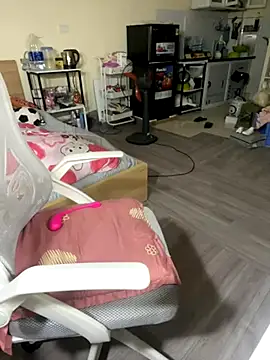 Mina048 online show from 11/04/25, 12:15