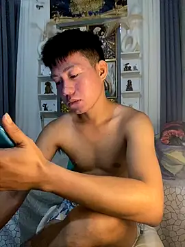 xshyboyx online show from 09/28/25, 03:56