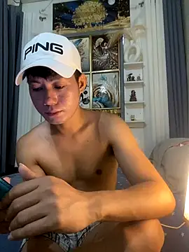 xshyboyx online show from 10/15/25, 01:50