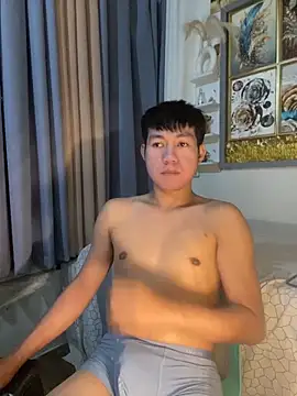 Snapshot of xshyboyx chatting on 02/19/26, 02:40 xshyboyx online show from 02/19/26, 02:40