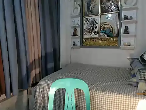 Snapshot of xshyboyx chatting on 03/02/26, 02:03 xshyboyx online show from 03/02/26, 02:03
