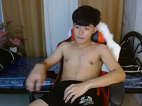 YourNaughtyTwink 69 online show from 04/25/26, 02:25