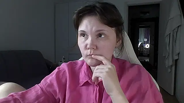 Snapshot of Qaynii chatting on 09/22/25, 03:25 Qaynii online show from 09/22/25, 03:25