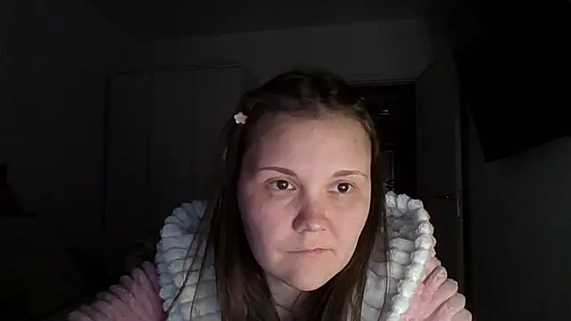 Snapshot of Qaynii chatting on 11/03/25, 02:18 Qaynii online show from 11/03/25, 02:18