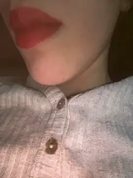 Mimisixo online show from 10/30/25, 10:43