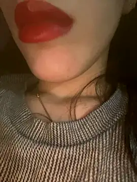 Mimisixo online show from 11/08/25, 11:25