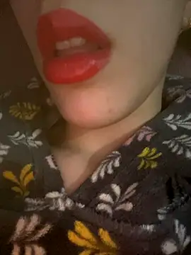 Mimisixo online show from 11/17/25, 11:32