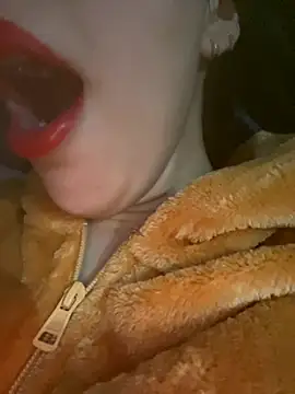 Mimisixo online show from 11/22/25, 01:43