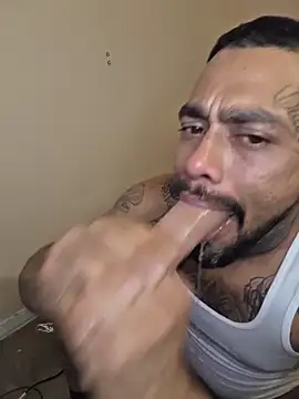 Snapshot of Cnutt310 chatting on 02/04/26, 06:41 Cnutt310 online show from 02/04/26, 06:41