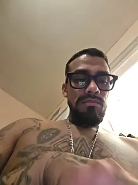 Snapshot of Cnutt310 chatting on 02/05/26, 12:15 Cnutt310 online show from 02/05/26, 12:15