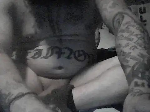 Twoslipperywhenwett online show from 04/17/26, 11:46