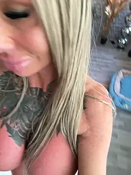 dutchbarbie online show from 04/19/26, 06:10