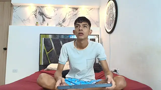 PRETTY SEX1 online show from 12/05/25, 06:00