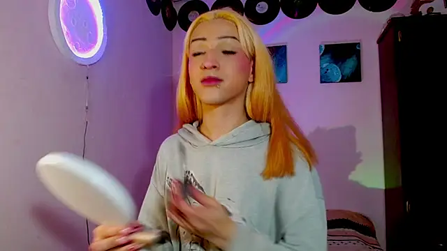 meghan devil  online show from 12/04/25, 07:39