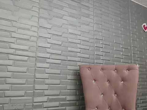 angierot2025 online show from 09/09/25, 12:43