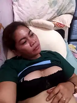 sexybitch 02 online show from 04/04/26, 11:40