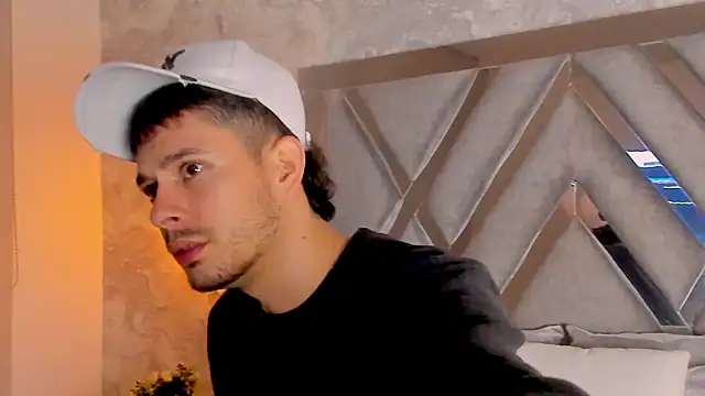 nils saint online show from 11/18/25, 04:39