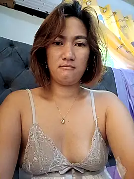 Snapshot of lustlushlady6 chatting on 11/21/25, 10:08 lustlushlady6 online show from 11/21/25, 10:08