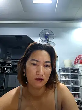 Snapshot of lustlushlady6 chatting on 12/03/25, 08:51 lustlushlady6 online show from 12/03/25, 08:51