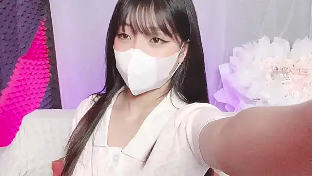 Snapshot of kemybaby chatting on 11/06/25, 02:45 kemybaby online show from 11/06/25, 02:45