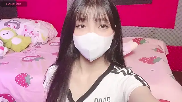 Snapshot of kemybaby chatting on 11/11/25, 08:20 kemybaby online show from 11/11/25, 08:20