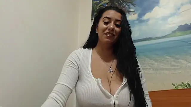 Snapshot of Maryem637048 chatting on 10/29/25, 02:52 Maryem637048 online show from 10/29/25, 02:52