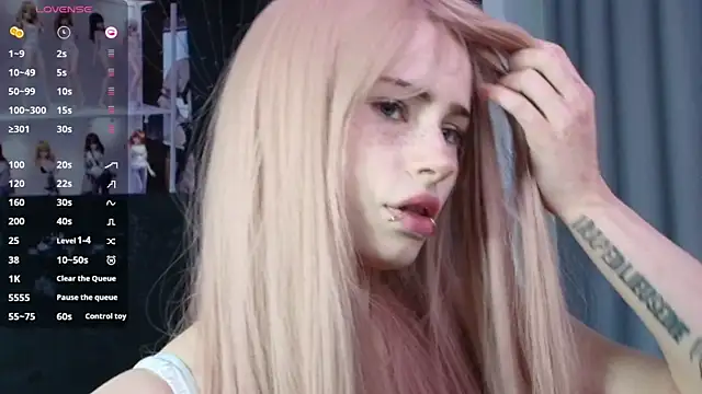 PieraMarch online show from 11/18/25, 07:13