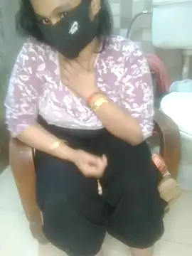 dolly 009  online show from 11/13/25, 12:37