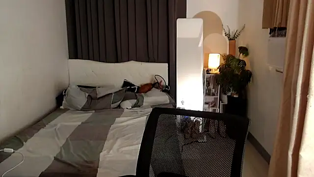 Ur QueenCamilla online show from 10/30/25, 02:35