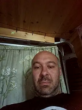 Snapshot of annubis69 chatting on 09/09/25, 03:22 annubis69 online show from 09/09/25, 03:22