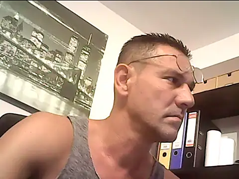 Snapshot of mastercharisma35 chatting on 09/10/25, 10:15 mastercharisma35 online show from 09/10/25, 10:15