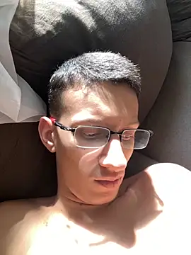 Snapshot of safadezanunes2 chatting on 09/15/25, 05:35 safadezanunes2 online show from 09/15/25, 05:35