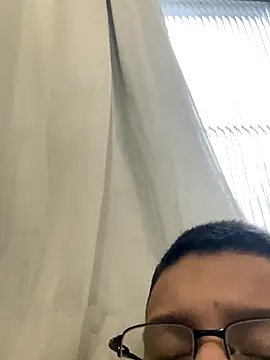 Snapshot of safadezanunes2 chatting on 10/10/25, 08:30 safadezanunes2 online show from 10/10/25, 08:30