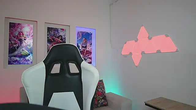 Snapshot of NicoleCrawft chatting on 09/10/25, 07:03 NicoleCrawft online show from 09/10/25, 07:03