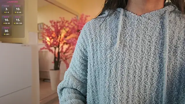 NicoleCrawft online show from 11/07/25, 07:03