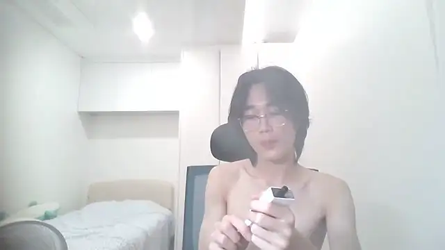 Snapshot of imurboy chatting on 07/14/26, 06:13 imurboy online show from 07/14/26, 06:13