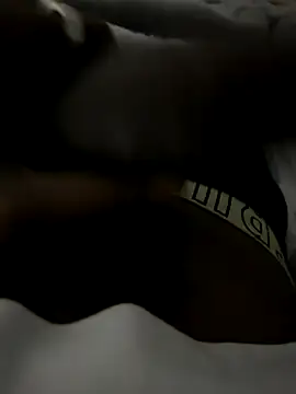 Snapshot of sideman17386 chatting on 11/30/25, 12:36 sideman17386 online show from 11/30/25, 12:36