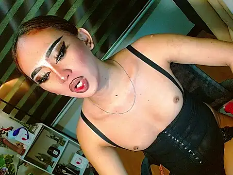 Queen yasii 88 online show from 04/16/26, 06:52