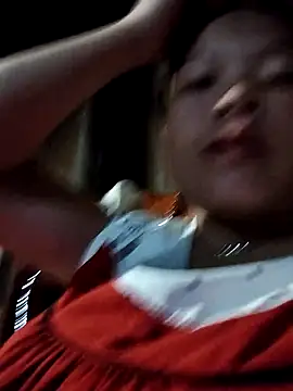 Snapshot of Rioo122 chatting on 09/17/25, 12:40 Rioo122 online show from 09/17/25, 12:40