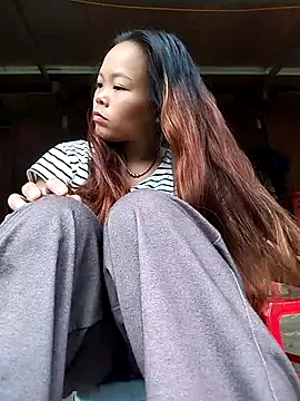 Snapshot of Rioo122 chatting on 10/28/25, 06:28 Rioo122 online show from 10/28/25, 06:28