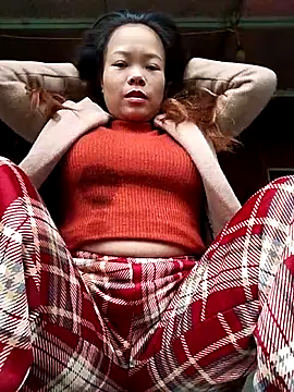 Snapshot of Rioo122 chatting on 11/04/25, 01:38 Rioo122 online show from 11/04/25, 01:38