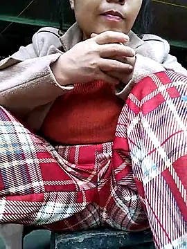 Snapshot of Rioo122 chatting on 11/06/25, 05:41 Rioo122 online show from 11/06/25, 05:41