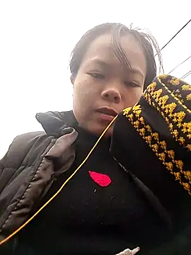 Snapshot of Rioo122 chatting on 11/20/25, 01:50 Rioo122 online show from 11/20/25, 01:50