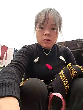 Snapshot of Rioo122 chatting on 11/22/25, 06:01 Rioo122 online show from 11/22/25, 06:01