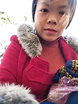 Snapshot of Rioo122 chatting on 11/29/25, 12:46 Rioo122 online show from 11/29/25, 12:46