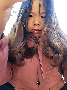 Snapshot of Rioo122 chatting on 11/30/25, 01:20 Rioo122 online show from 11/30/25, 01:20