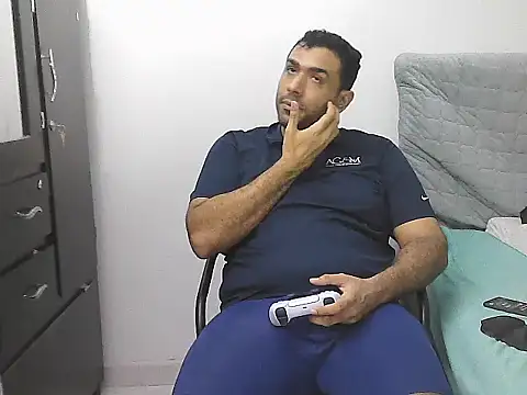 morenocabro10 online show from 04/10/26, 02:28