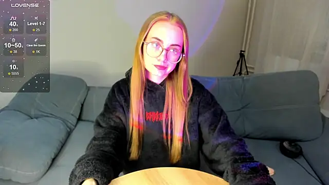 Snapshot of MewStella chatting on 09/22/25, 03:58 MewStella online show from 09/22/25, 03:58